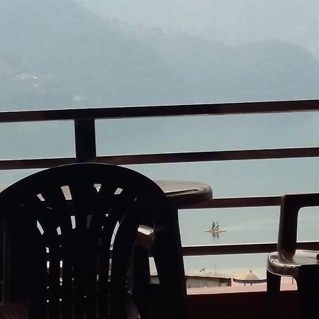 Hotel Bhadrakali Pokhara Inn Buitenkant foto