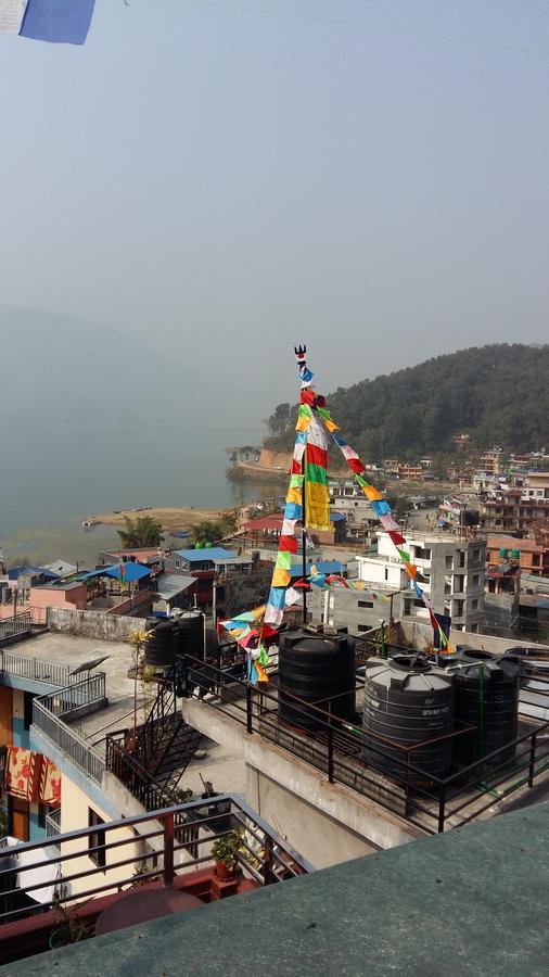 Hotel Bhadrakali Pokhara Inn Buitenkant foto