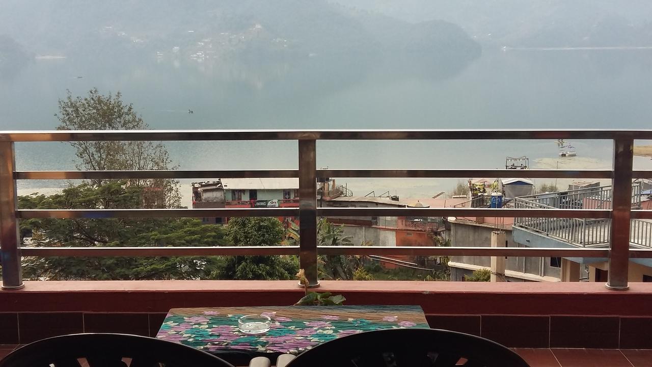 Hotel Bhadrakali Pokhara Inn Buitenkant foto