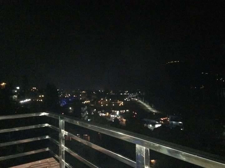 Hotel Bhadrakali Pokhara Inn Buitenkant foto