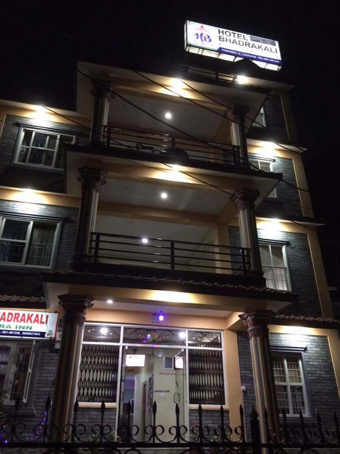 Hotel Bhadrakali Pokhara Inn Buitenkant foto