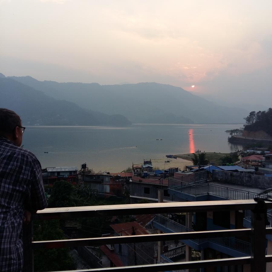 Hotel Bhadrakali Pokhara Inn Buitenkant foto