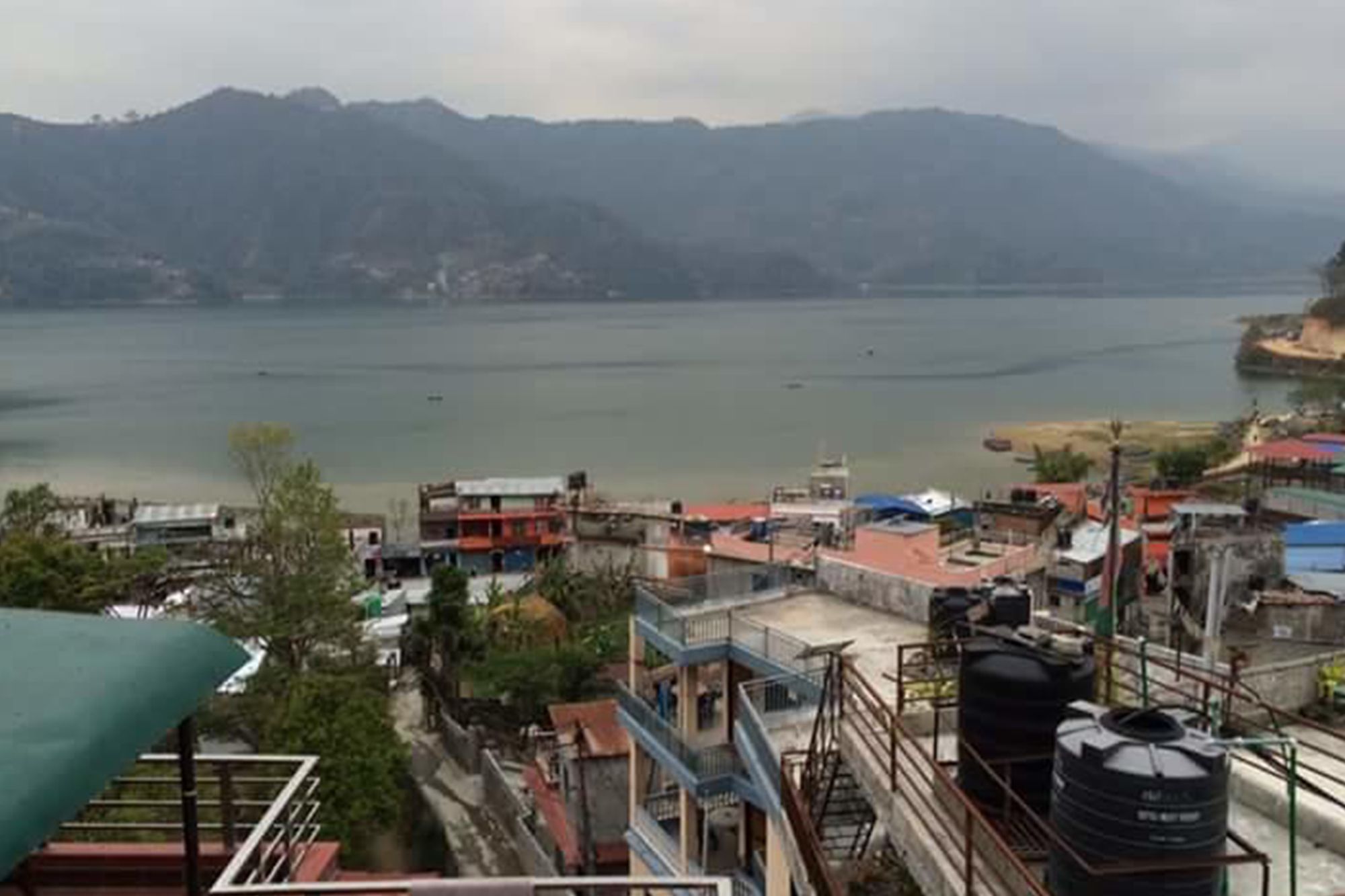 Hotel Bhadrakali Pokhara Inn Buitenkant foto
